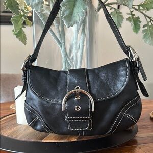 Black Authentic Coach Leather Shoulder Bag Vintage from early 1990’s